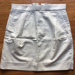 Gap High waist mini skirt with pockets.